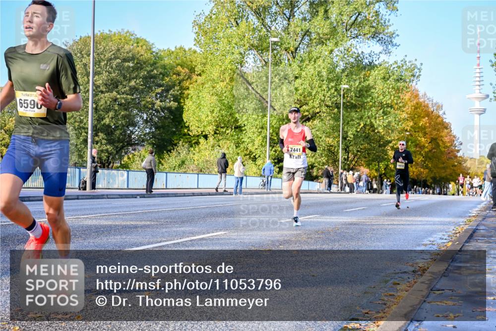 25.10.2026 - hella hamburg halbmarathon Dr. Thomas Lammeyer http://msf.ph/oto/11053796 25.10.2026 10:16:32 Kennedybrücke 6590, 7441 meine-sportfotos.de