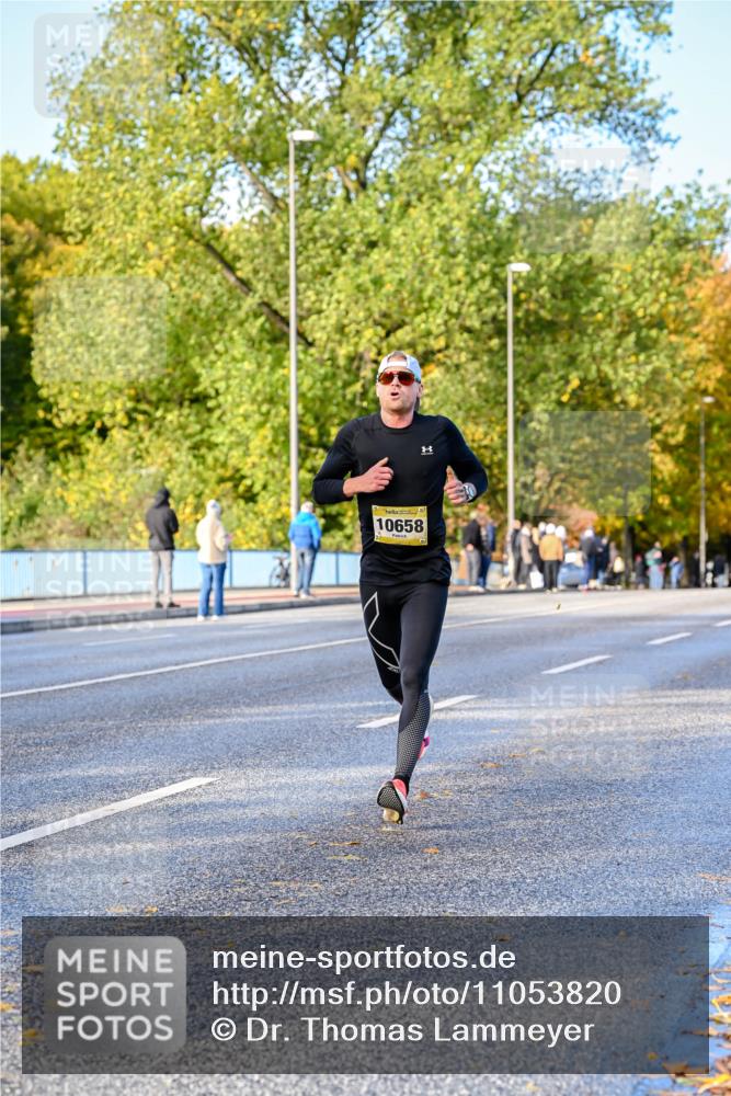25.10.2026 - hella hamburg halbmarathon Dr. Thomas Lammeyer http://msf.ph/oto/11053820 25.10.2026 10:16:35 Kennedybrücke 10658 meine-sportfotos.de