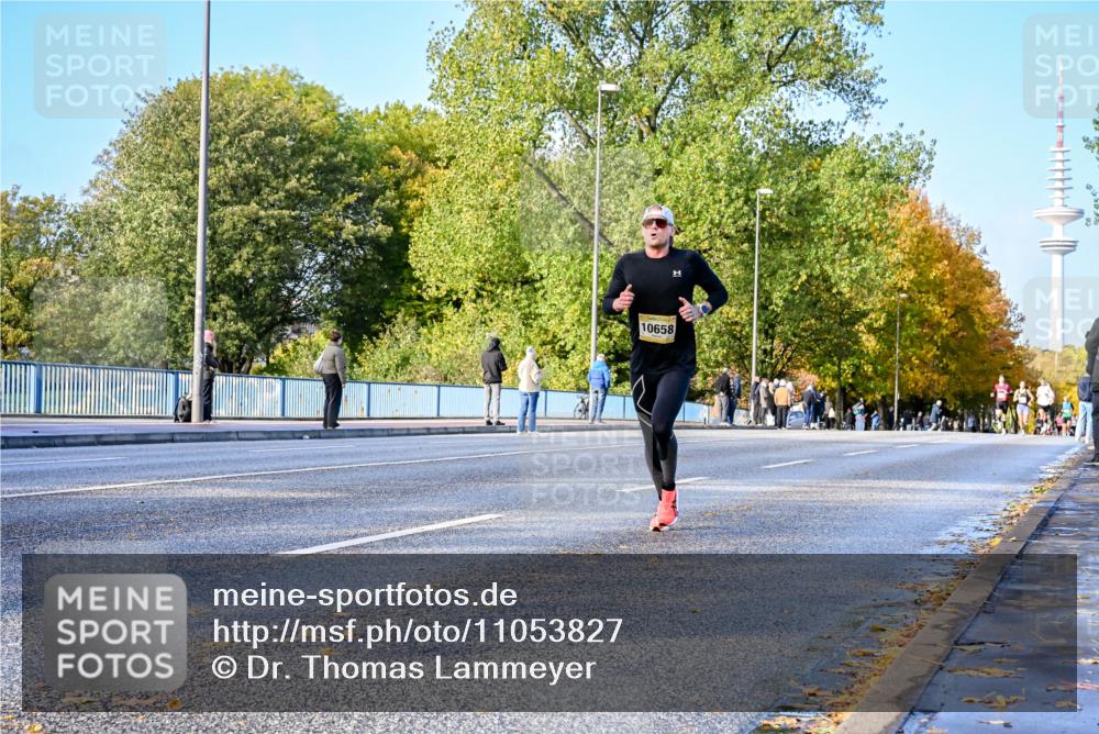 25.10.2026 - hella hamburg halbmarathon Dr. Thomas Lammeyer http://msf.ph/oto/11053827 25.10.2026 10:16:35 Kennedybrücke 10658 meine-sportfotos.de