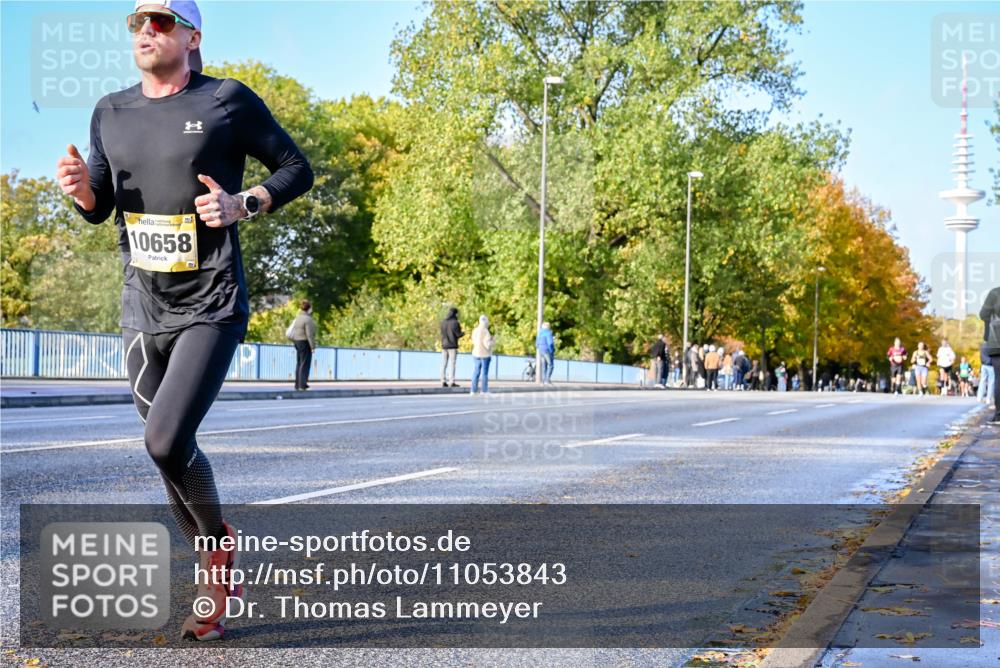 25.10.2026 - hella hamburg halbmarathon Dr. Thomas Lammeyer http://msf.ph/oto/11053843 25.10.2026 10:16:37 Kennedybrücke 10658 meine-sportfotos.de
