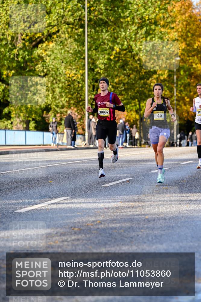 25.10.2026 - hella hamburg halbmarathon Dr. Thomas Lammeyer http://msf.ph/oto/11053860 25.10.2026 10:16:44 Kennedybrücke 30002, 45, 313 meine-sportfotos.de