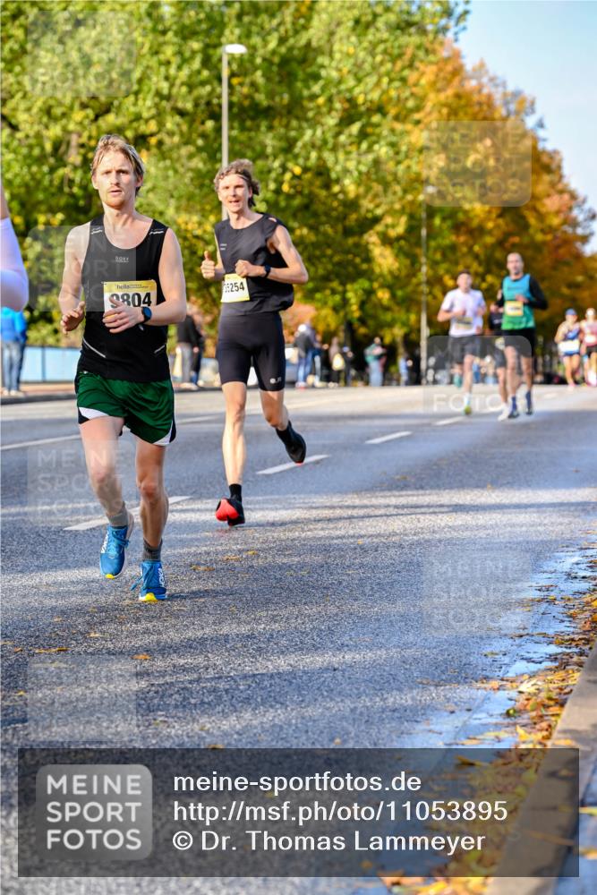 25.10.2026 - hella hamburg halbmarathon Dr. Thomas Lammeyer http://msf.ph/oto/11053895 25.10.2026 10:16:48 Kennedybrücke 9804, 6254 meine-sportfotos.de