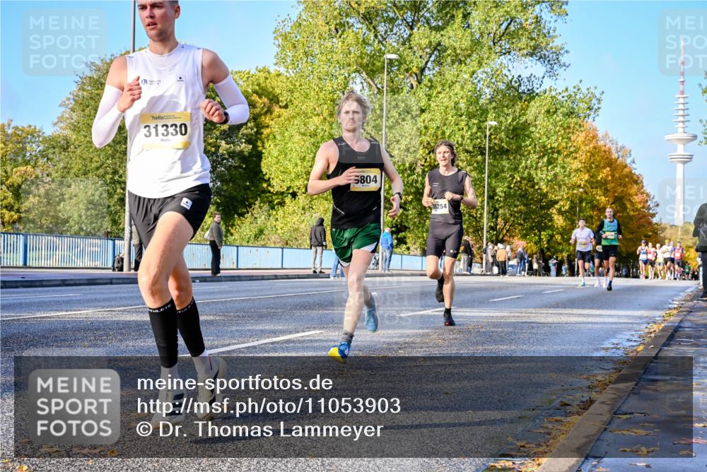 25.10.2026 - hella hamburg halbmarathon Dr. Thomas Lammeyer http://msf.ph/oto/11053903 25.10.2026 10:16:49 Kennedybrücke 31330, 5804, 35254 meine-sportfotos.de
