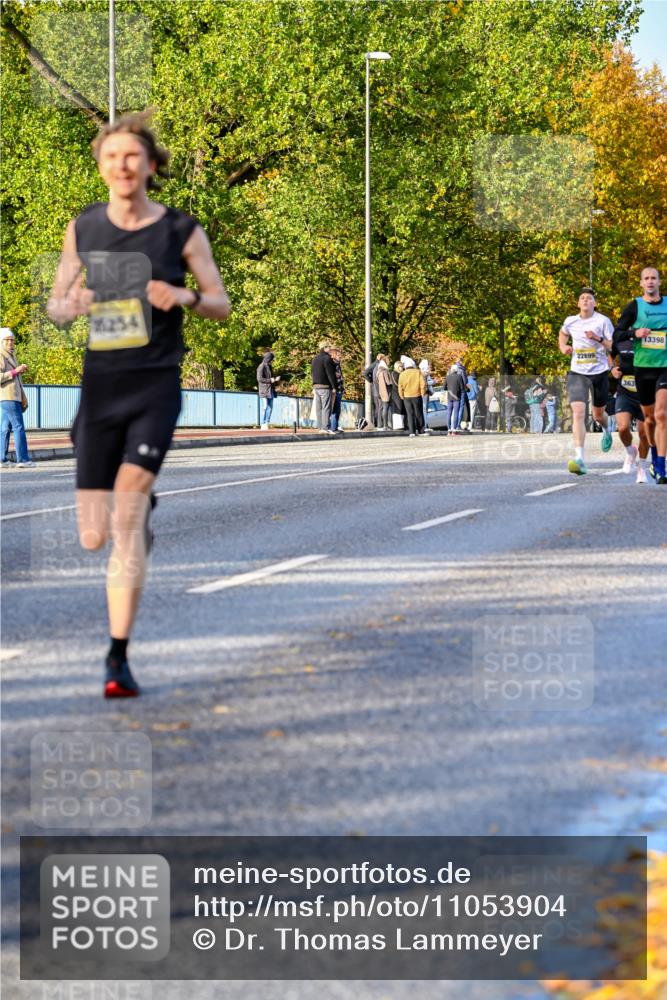 25.10.2026 - hella hamburg halbmarathon Dr. Thomas Lammeyer http://msf.ph/oto/11053904 25.10.2026 10:16:49 Kennedybrücke 254, 22899, 13398 meine-sportfotos.de