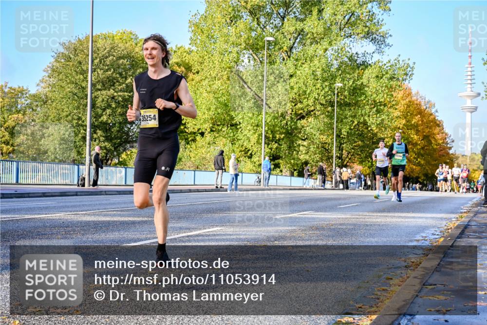 25.10.2026 - hella hamburg halbmarathon Dr. Thomas Lammeyer http://msf.ph/oto/11053914 25.10.2026 10:16:50 Kennedybrücke 35254, 13398 meine-sportfotos.de