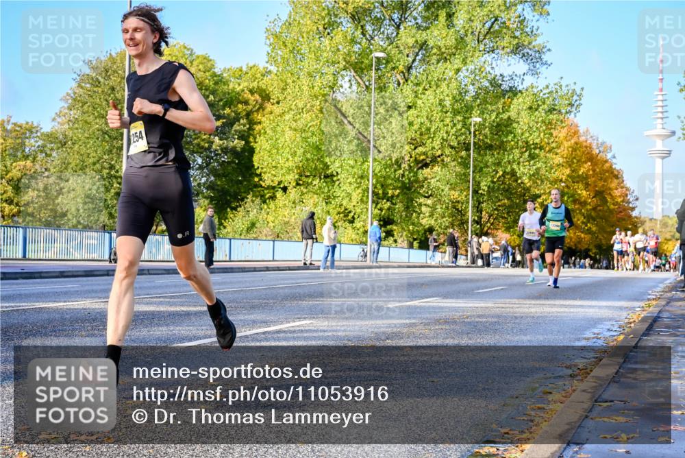 25.10.2026 - hella hamburg halbmarathon Dr. Thomas Lammeyer http://msf.ph/oto/11053916 25.10.2026 10:16:51 Kennedybrücke 254, 22899, 13398 meine-sportfotos.de