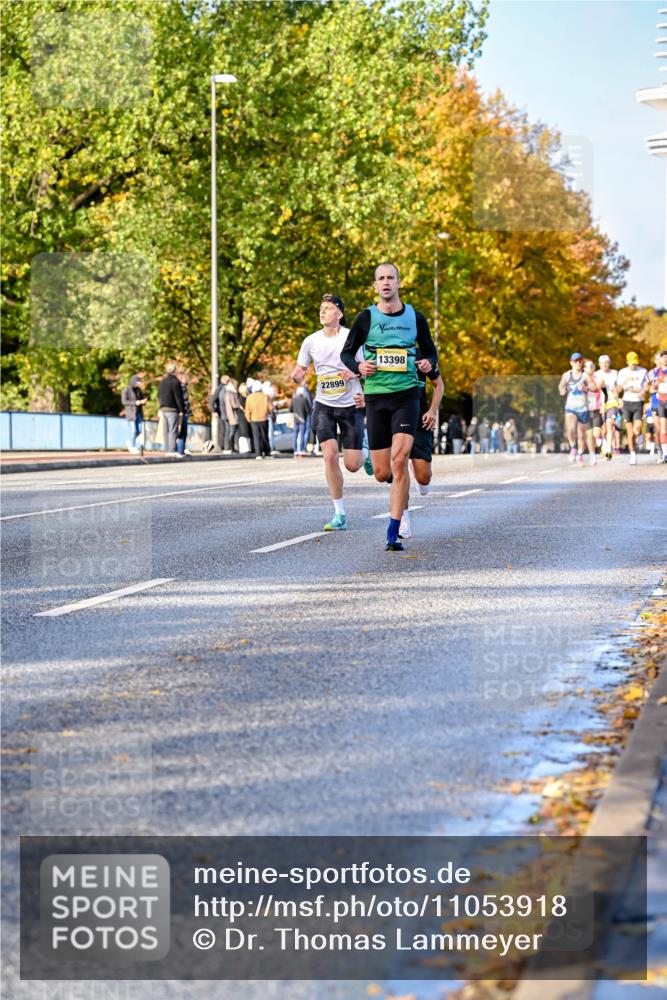 25.10.2026 - hella hamburg halbmarathon Dr. Thomas Lammeyer http://msf.ph/oto/11053918 25.10.2026 10:16:51 Kennedybrücke 22899, 13398 meine-sportfotos.de