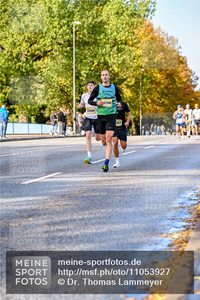 25.10.2026 - hella hamburg halbmarathon Dr. Thomas Lammeyer http://msf.ph/oto/11053927 25.10.2026 10:16:51 Kennedybrücke 22899, 3398, 367 meine-sportfotos.de