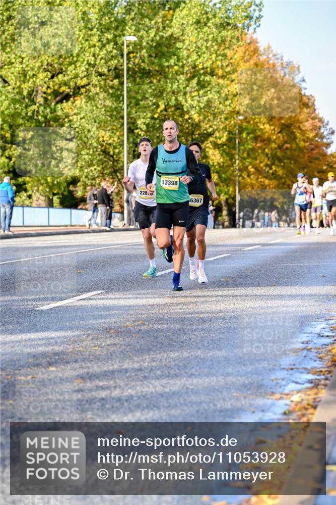 25.10.2026 - hella hamburg halbmarathon Dr. Thomas Lammeyer http://msf.ph/oto/11053928 25.10.2026 10:16:52 Kennedybrücke 228, 13398, 6367 meine-sportfotos.de