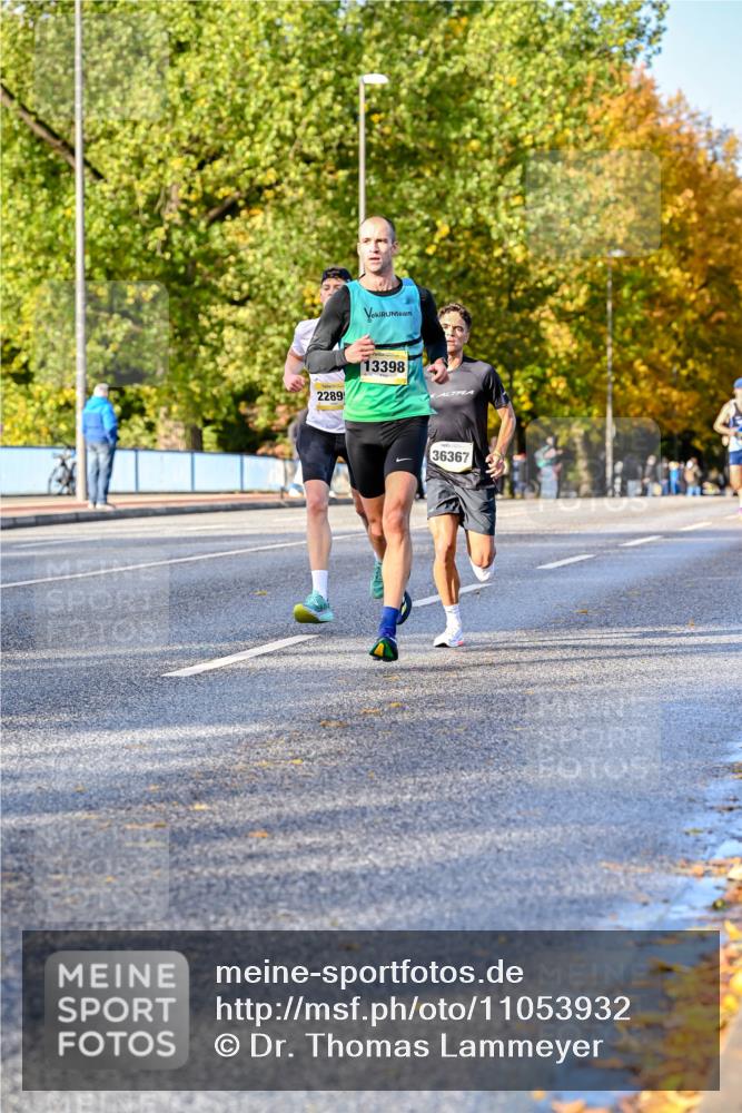 25.10.2026 - hella hamburg halbmarathon Dr. Thomas Lammeyer http://msf.ph/oto/11053932 25.10.2026 10:16:52 Kennedybrücke 2289, 13398, 36367 meine-sportfotos.de