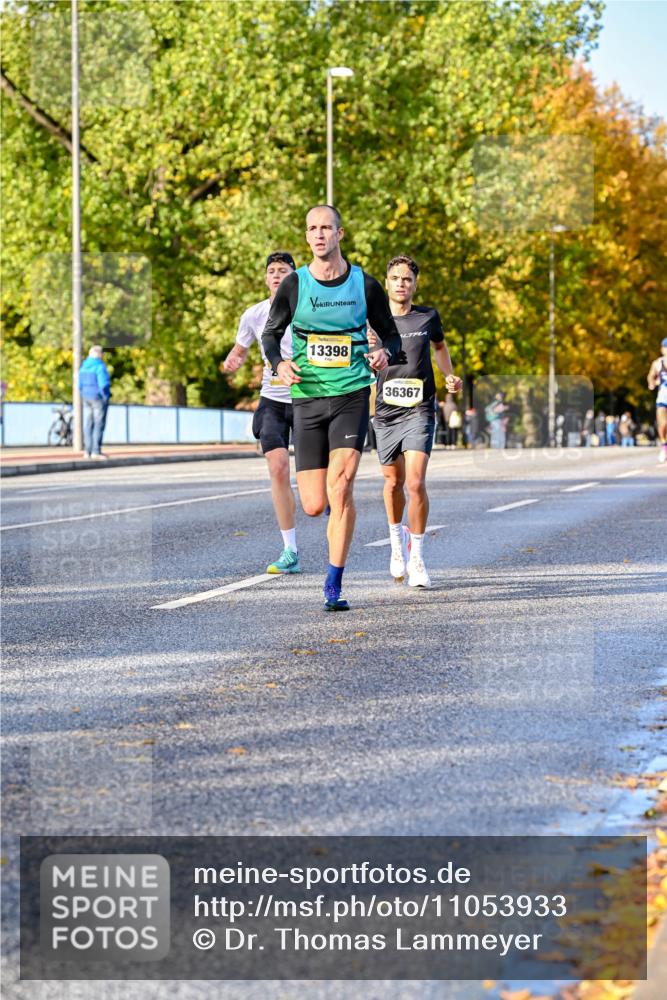 25.10.2026 - hella hamburg halbmarathon Dr. Thomas Lammeyer http://msf.ph/oto/11053933 25.10.2026 10:16:52 Kennedybrücke 13398, 36367 meine-sportfotos.de