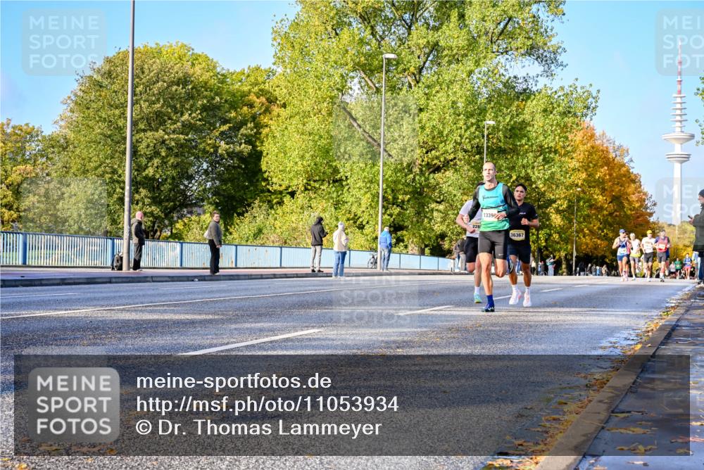 25.10.2026 - hella hamburg halbmarathon Dr. Thomas Lammeyer http://msf.ph/oto/11053934 25.10.2026 10:16:52 Kennedybrücke 1339, 36367 meine-sportfotos.de