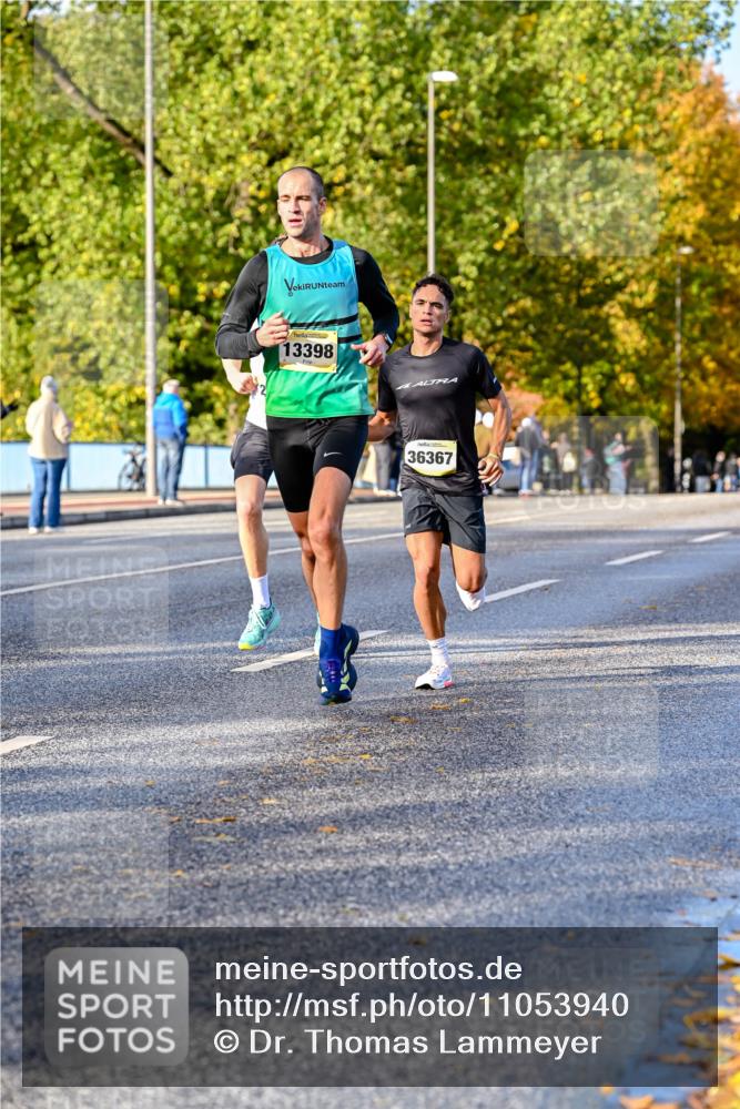 25.10.2026 - hella hamburg halbmarathon Dr. Thomas Lammeyer http://msf.ph/oto/11053940 25.10.2026 10:16:53 Kennedybrücke 13398, 36367 meine-sportfotos.de