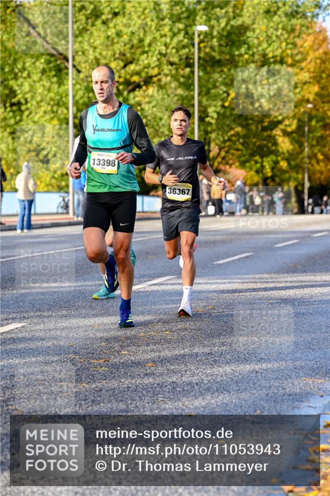 25.10.2026 - hella hamburg halbmarathon Dr. Thomas Lammeyer http://msf.ph/oto/11053943 25.10.2026 10:16:53 Kennedybrücke 13398, 36367 meine-sportfotos.de