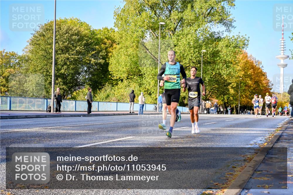 25.10.2026 - hella hamburg halbmarathon Dr. Thomas Lammeyer http://msf.ph/oto/11053945 25.10.2026 10:16:53 Kennedybrücke 3398, 36367 meine-sportfotos.de