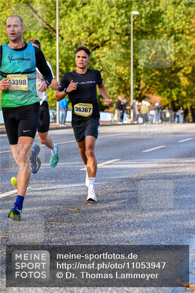 25.10.2026 - hella hamburg halbmarathon Dr. Thomas Lammeyer http://msf.ph/oto/11053947 25.10.2026 10:16:54 Kennedybrücke 3398, 36367 meine-sportfotos.de