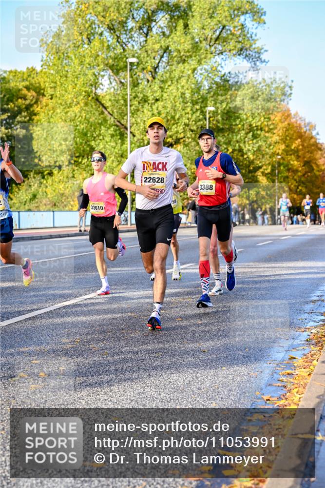 25.10.2026 - hella hamburg halbmarathon Dr. Thomas Lammeyer http://msf.ph/oto/11053991 25.10.2026 10:17:00 Kennedybrücke 33610, 22628, 58, 3388 meine-sportfotos.de