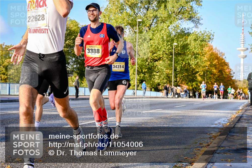 25.10.2026 - hella hamburg halbmarathon Dr. Thomas Lammeyer http://msf.ph/oto/11054006 25.10.2026 10:17:01 Kennedybrücke 22628, 3388, 34314 meine-sportfotos.de