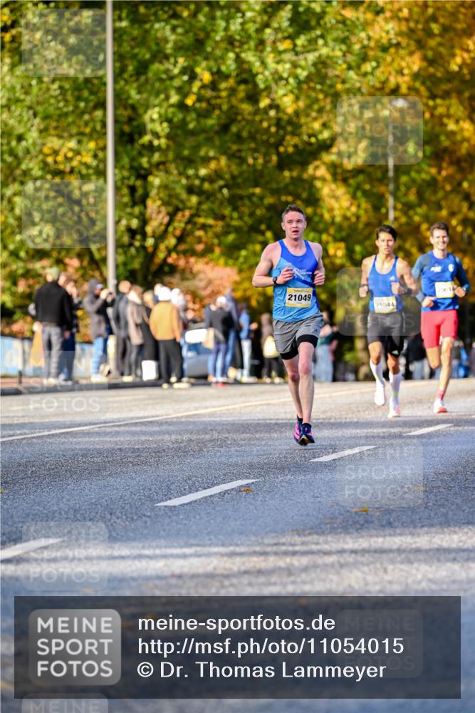 25.10.2026 - hella hamburg halbmarathon Dr. Thomas Lammeyer http://msf.ph/oto/11054015 25.10.2026 10:17:04 Kennedybrücke 21049, 25044 meine-sportfotos.de