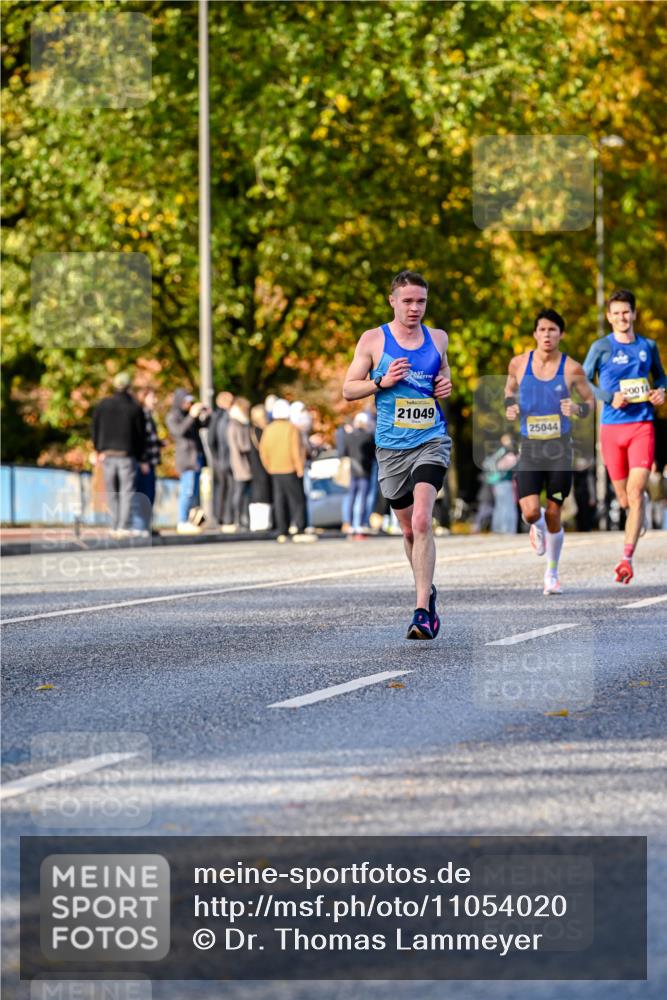 25.10.2026 - hella hamburg halbmarathon Dr. Thomas Lammeyer http://msf.ph/oto/11054020 25.10.2026 10:17:04 Kennedybrücke 21049, 20014, 25044 meine-sportfotos.de