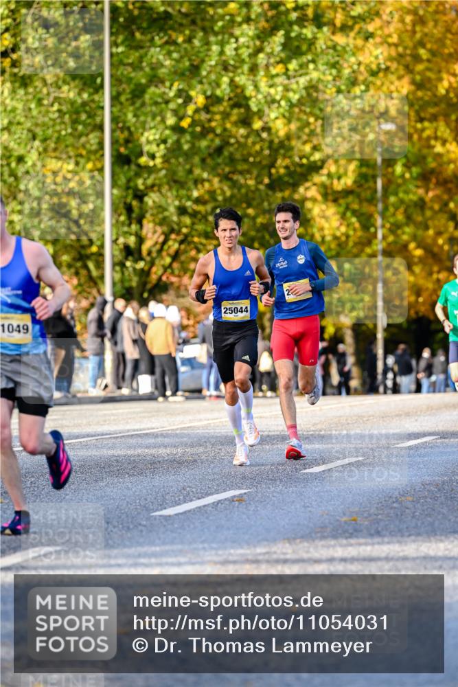 25.10.2026 - hella hamburg halbmarathon Dr. Thomas Lammeyer http://msf.ph/oto/11054031 25.10.2026 10:17:06 Kennedybrücke 1049, 25044 meine-sportfotos.de