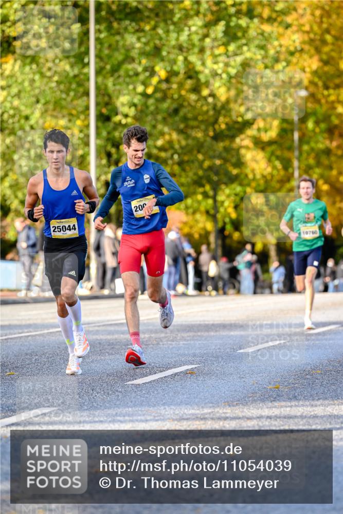 25.10.2026 - hella hamburg halbmarathon Dr. Thomas Lammeyer http://msf.ph/oto/11054039 25.10.2026 10:17:08 Kennedybrücke 25044, 20, 10760 meine-sportfotos.de