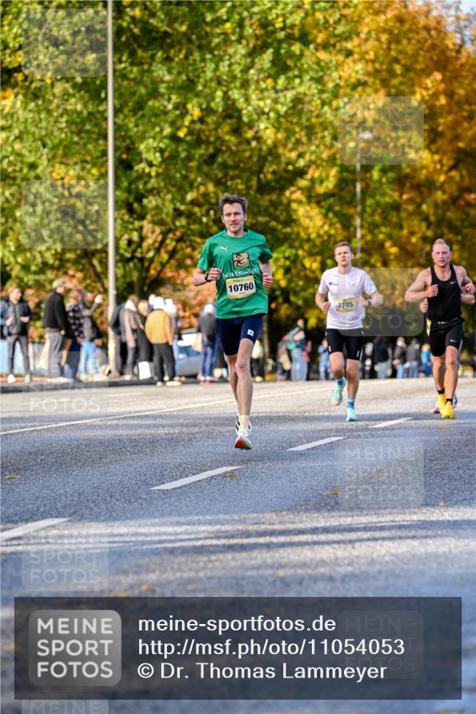 25.10.2026 - hella hamburg halbmarathon Dr. Thomas Lammeyer http://msf.ph/oto/11054053 25.10.2026 10:17:10 Kennedybrücke 10760, 3745 meine-sportfotos.de