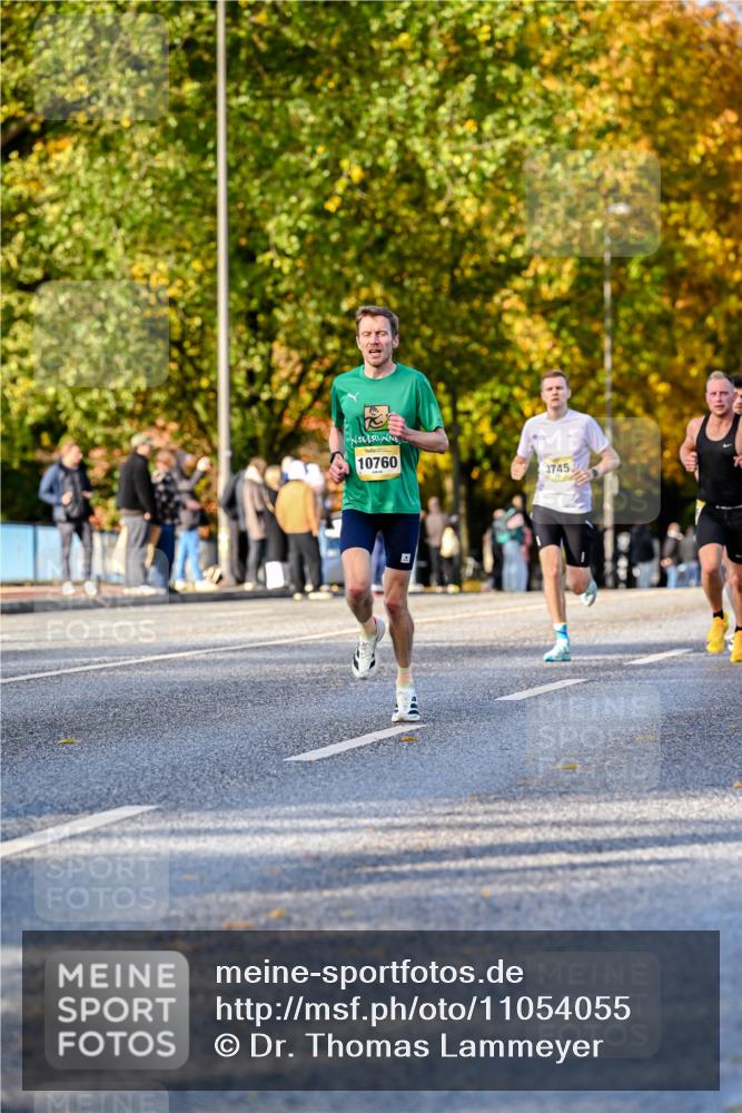 25.10.2026 - hella hamburg halbmarathon Dr. Thomas Lammeyer http://msf.ph/oto/11054055 25.10.2026 10:17:10 Kennedybrücke 10760, 3745 meine-sportfotos.de