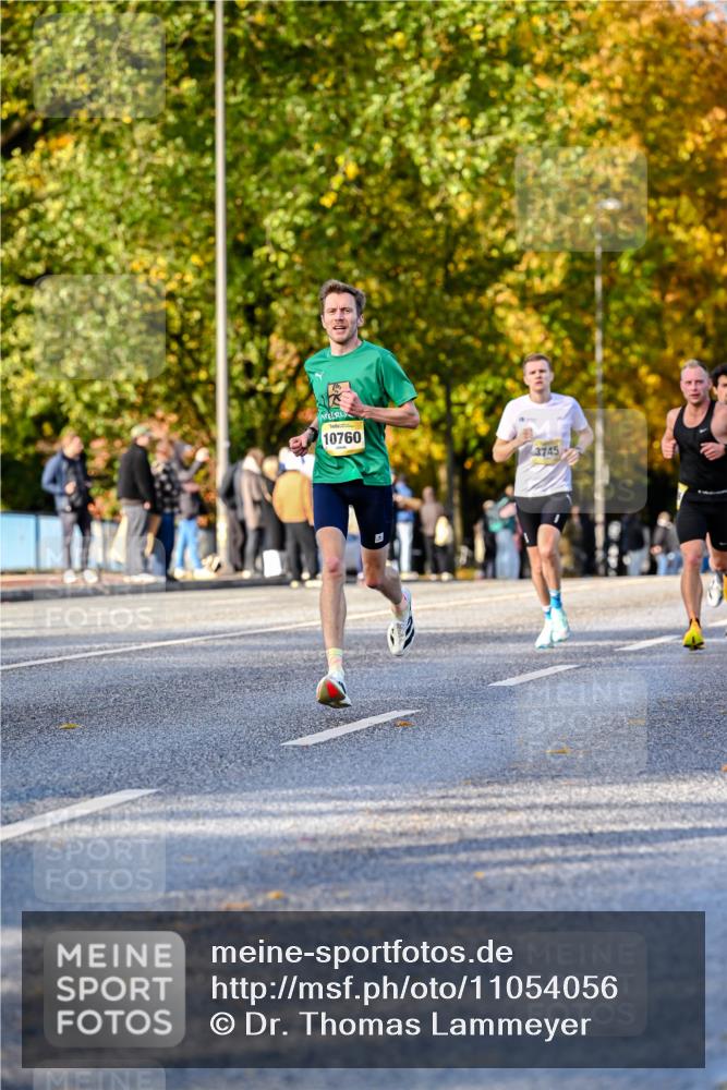 25.10.2026 - hella hamburg halbmarathon Dr. Thomas Lammeyer http://msf.ph/oto/11054056 25.10.2026 10:17:10 Kennedybrücke 10760, 3745 meine-sportfotos.de