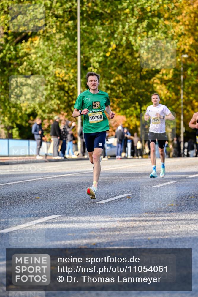 25.10.2026 - hella hamburg halbmarathon Dr. Thomas Lammeyer http://msf.ph/oto/11054061 25.10.2026 10:17:10 Kennedybrücke 10760, 4745 meine-sportfotos.de