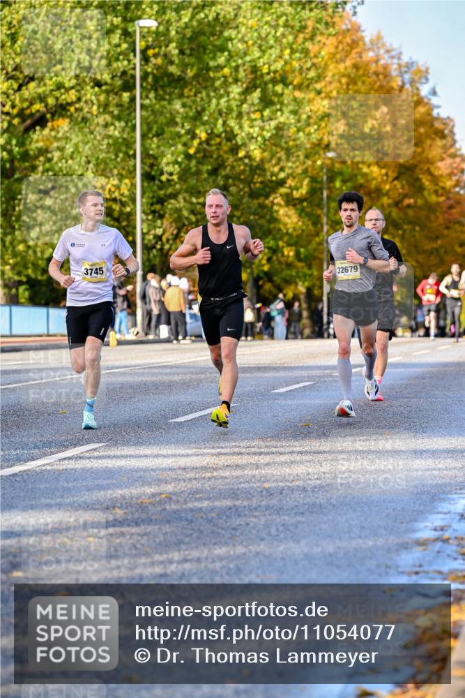 25.10.2026 - hella hamburg halbmarathon Dr. Thomas Lammeyer http://msf.ph/oto/11054077 25.10.2026 10:17:13 Kennedybrücke 3745, 32679 meine-sportfotos.de