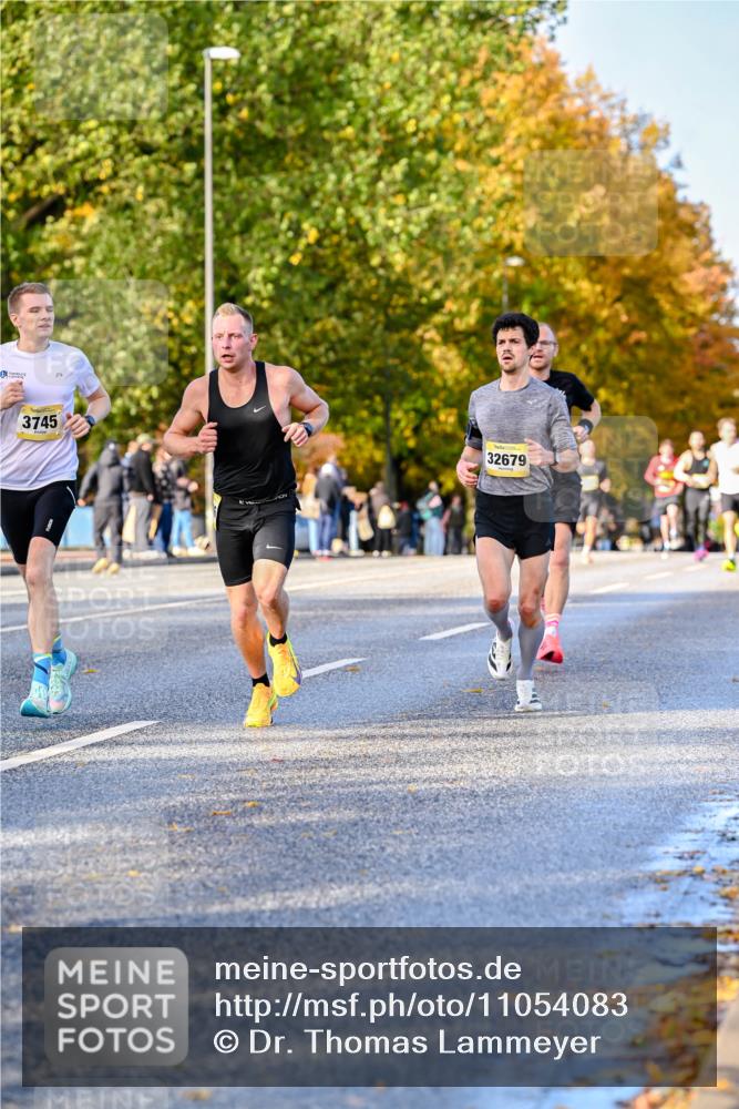 25.10.2026 - hella hamburg halbmarathon Dr. Thomas Lammeyer http://msf.ph/oto/11054083 25.10.2026 10:17:14 Kennedybrücke 3745, 32679 meine-sportfotos.de