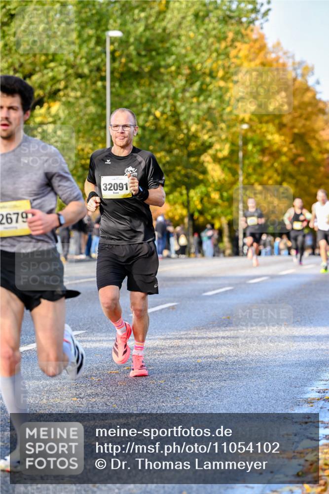 25.10.2026 - hella hamburg halbmarathon Dr. Thomas Lammeyer http://msf.ph/oto/11054102 25.10.2026 10:17:16 Kennedybrücke 2679, 32091 meine-sportfotos.de