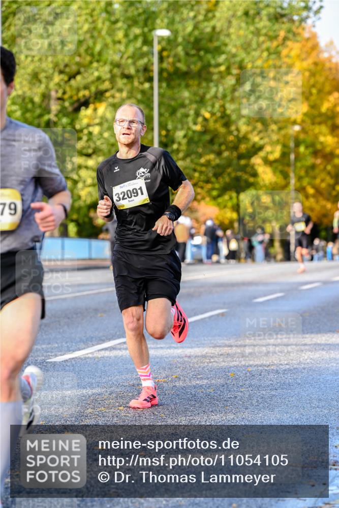 25.10.2026 - hella hamburg halbmarathon Dr. Thomas Lammeyer http://msf.ph/oto/11054105 25.10.2026 10:17:16 Kennedybrücke 79, 32091 meine-sportfotos.de
