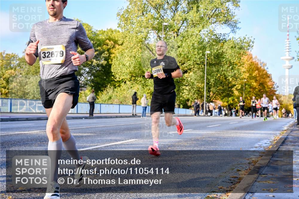 25.10.2026 - hella hamburg halbmarathon Dr. Thomas Lammeyer http://msf.ph/oto/11054114 25.10.2026 10:17:17 Kennedybrücke 32679, 32091 meine-sportfotos.de