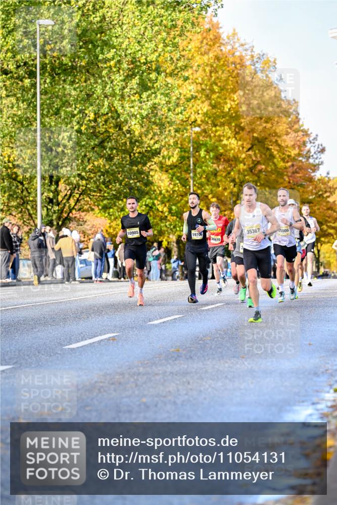 25.10.2026 - hella hamburg halbmarathon Dr. Thomas Lammeyer http://msf.ph/oto/11054131 25.10.2026 10:17:19 Kennedybrücke 10985, 19706, 35367, 5006, 30870 meine-sportfotos.de