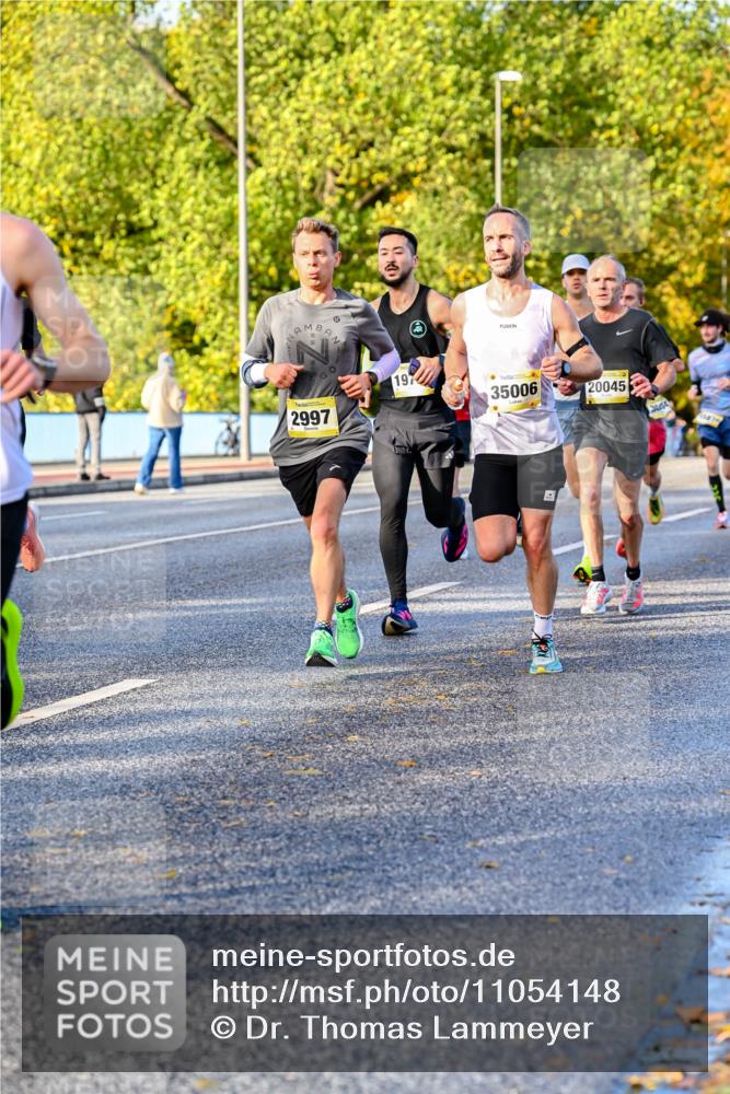 25.10.2026 - hella hamburg halbmarathon Dr. Thomas Lammeyer http://msf.ph/oto/11054148 25.10.2026 10:17:23 Kennedybrücke  meine-sportfotos.de
