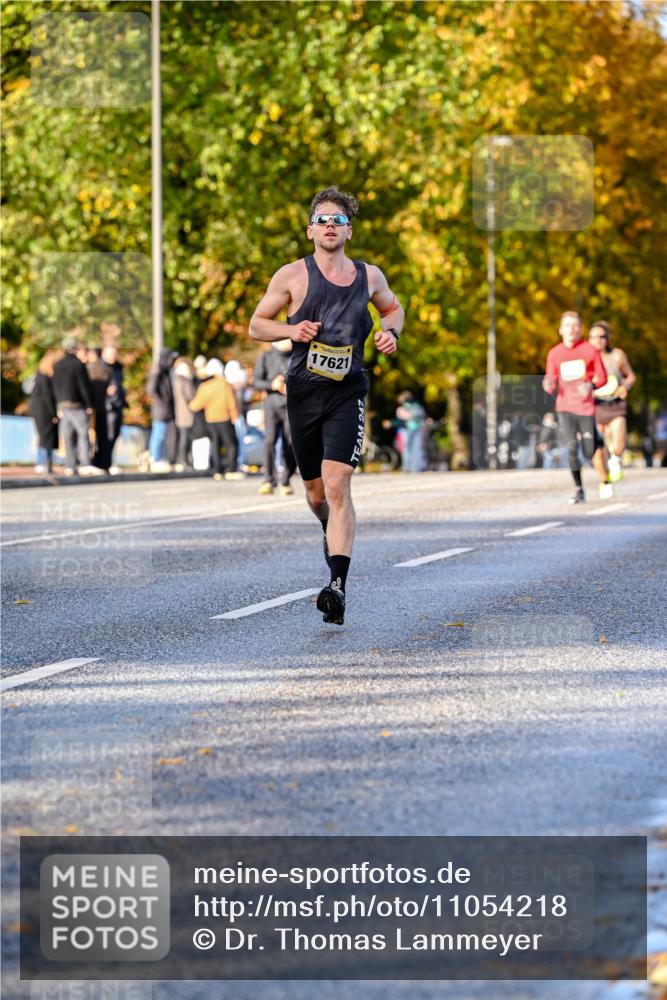 25.10.2026 - hella hamburg halbmarathon Dr. Thomas Lammeyer http://msf.ph/oto/11054218 25.10.2026 10:17:33 Kennedybrücke 17621, 247 meine-sportfotos.de