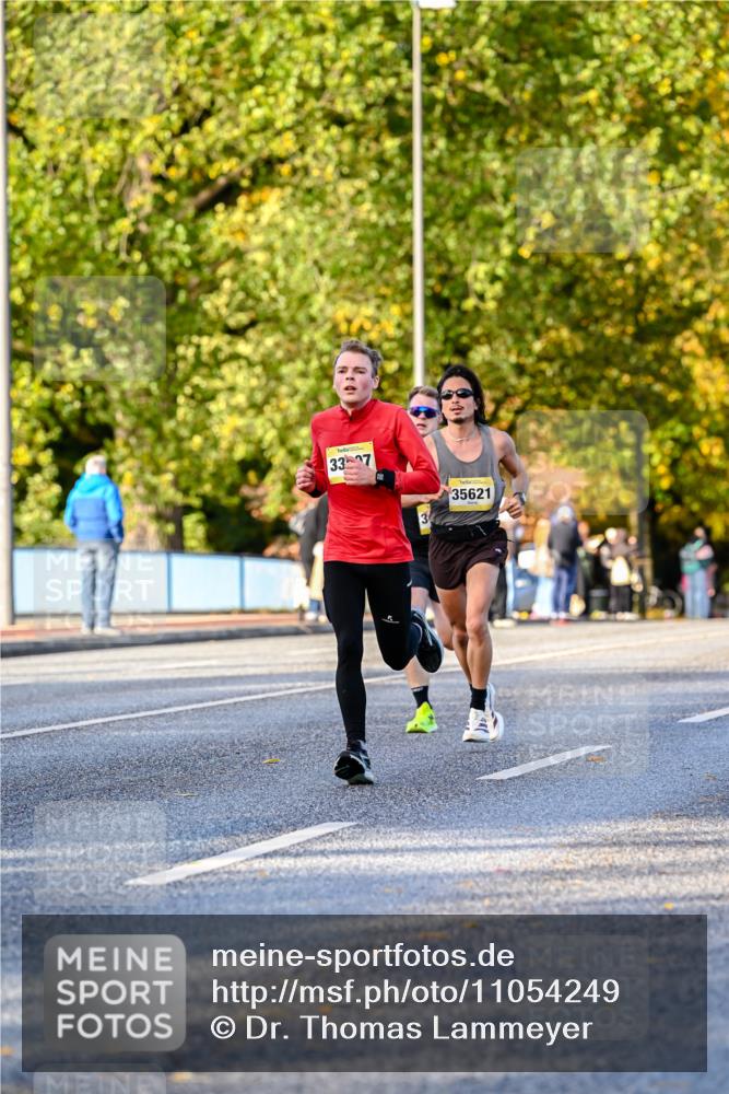 25.10.2026 - hella hamburg halbmarathon Dr. Thomas Lammeyer http://msf.ph/oto/11054249 25.10.2026 10:17:38 Kennedybrücke 337, 30, 35621 meine-sportfotos.de