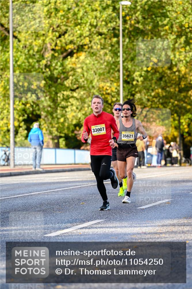25.10.2026 - hella hamburg halbmarathon Dr. Thomas Lammeyer http://msf.ph/oto/11054250 25.10.2026 10:17:38 Kennedybrücke 33007, 35621 meine-sportfotos.de