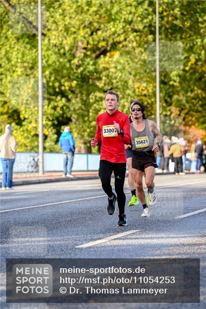 25.10.2026 - hella hamburg halbmarathon Dr. Thomas Lammeyer http://msf.ph/oto/11054253 25.10.2026 10:17:39 Kennedybrücke 33007, 35621 meine-sportfotos.de