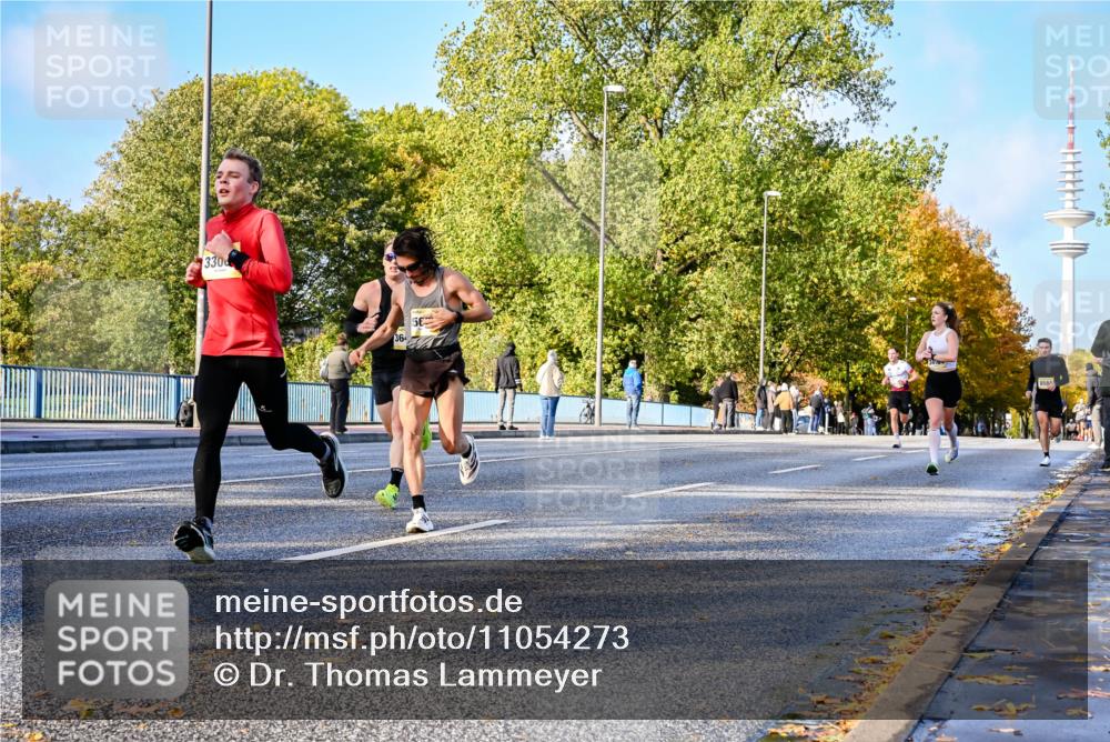 25.10.2026 - hella hamburg halbmarathon Dr. Thomas Lammeyer http://msf.ph/oto/11054273 25.10.2026 10:17:41 Kennedybrücke 330, 36, 50 meine-sportfotos.de
