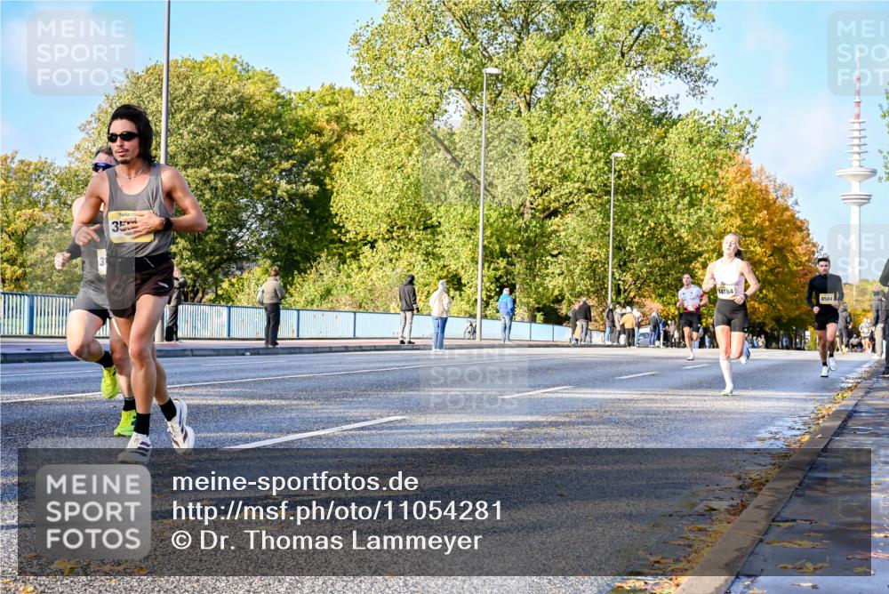 25.10.2026 - hella hamburg halbmarathon Dr. Thomas Lammeyer http://msf.ph/oto/11054281 25.10.2026 10:17:42 Kennedybrücke 35, 34164, 8584 meine-sportfotos.de