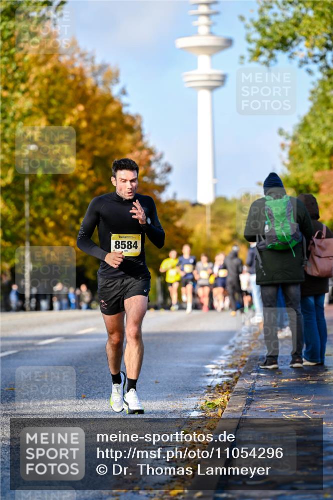 25.10.2026 - hella hamburg halbmarathon Dr. Thomas Lammeyer http://msf.ph/oto/11054296 25.10.2026 10:17:44 Kennedybrücke 8584 meine-sportfotos.de