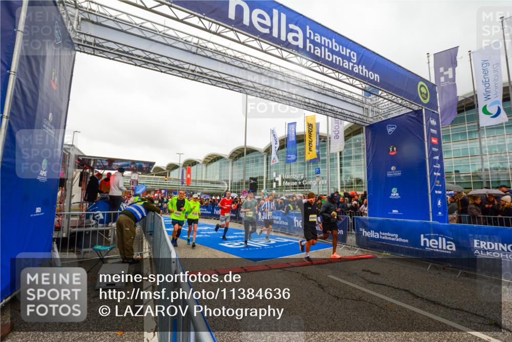 25.10.2026 - hella hamburg halbmarathon LAZAROV Photography http://msf.ph/oto/11384636 25.10.2026 12:27:05 Ziel 5194, 5195, 16104, 25052, 6122, 17512, 4437, 30282, 1133 meine-sportfotos.de