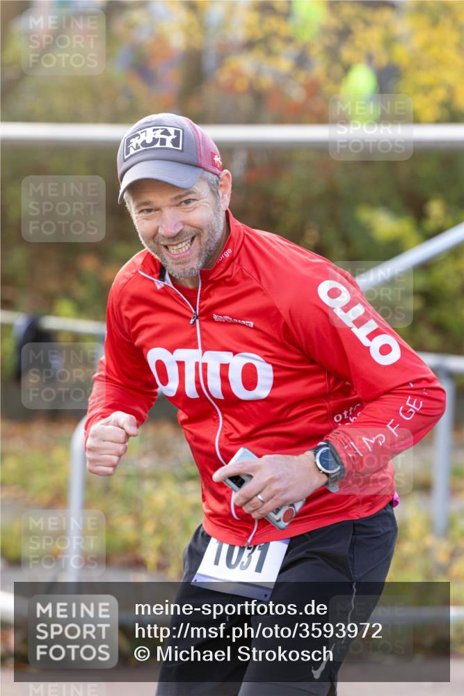 07.11.2021 - Bramfelder Winterlaufserie 2021/2022 Lauf 1 Michael Strokosch http://msf.ph/oto/3593972 07.11.2021 10:24:24 Laufen 250, 07, 1031 meine-sportfotos.de