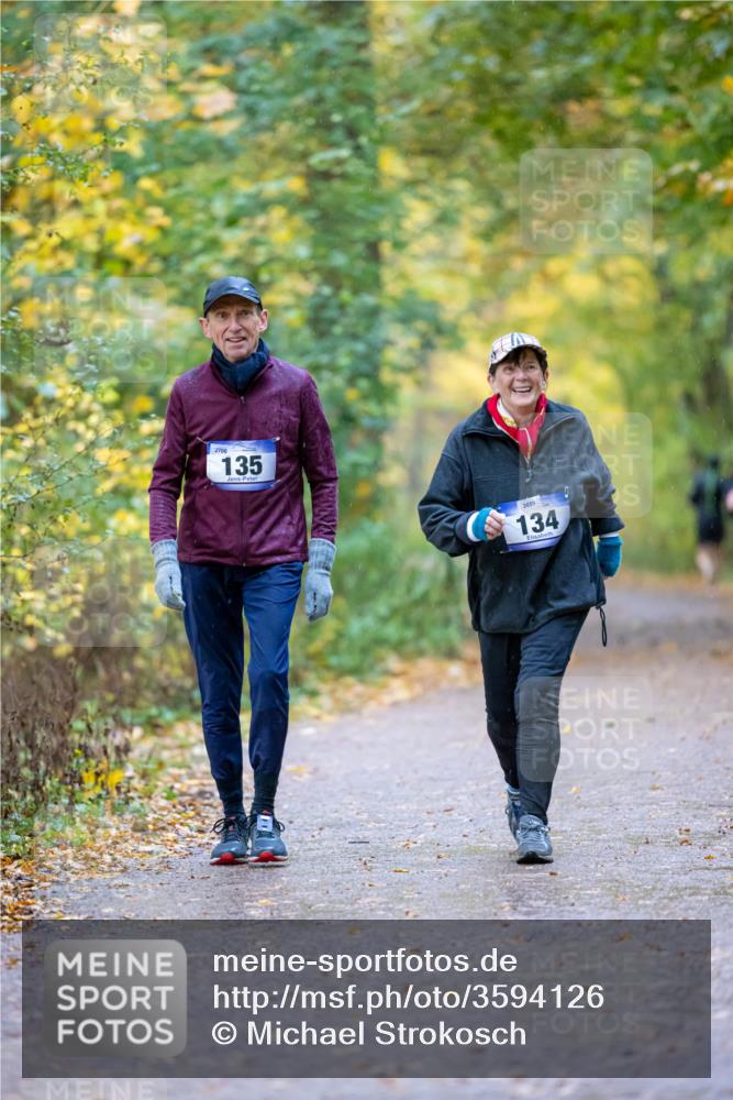 07.11.2021 - Bramfelder Winterlaufserie 2021/2022 Lauf 1 Michael Strokosch http://msf.ph/oto/3594126 07.11.2021 11:03:13 Laufen 2706, 135, 2659, 134 meine-sportfotos.de