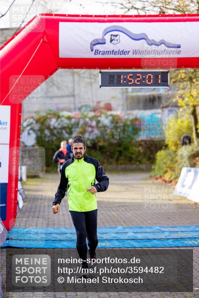 07.11.2021 - Bramfelder Winterlaufserie 2021/2022 Lauf 1 Michael Strokosch http://msf.ph/oto/3594482 07.11.2021 12:22:54 Laufen 52, 0, 1 meine-sportfotos.de