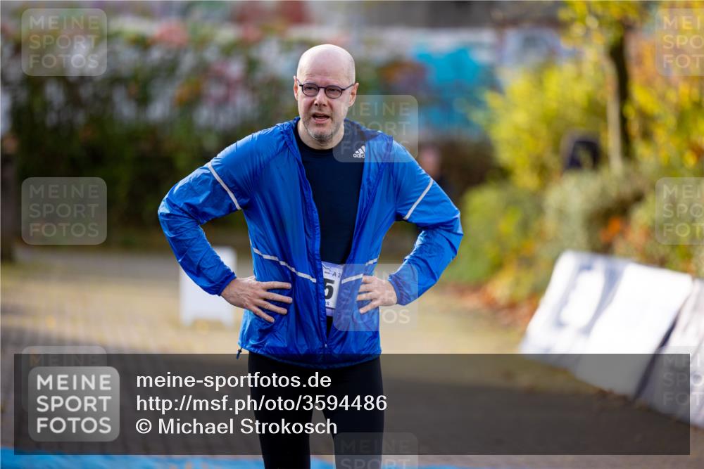 07.11.2021 - Bramfelder Winterlaufserie 2021/2022 Lauf 1 Michael Strokosch http://msf.ph/oto/3594486 07.11.2021 12:23:06 Laufen 2 meine-sportfotos.de
