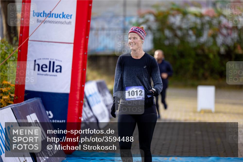 07.11.2021 - Bramfelder Winterlaufserie 2021/2022 Lauf 1 Michael Strokosch http://msf.ph/oto/3594488 07.11.2021 12:23:18 Laufen 1012, 2614 meine-sportfotos.de